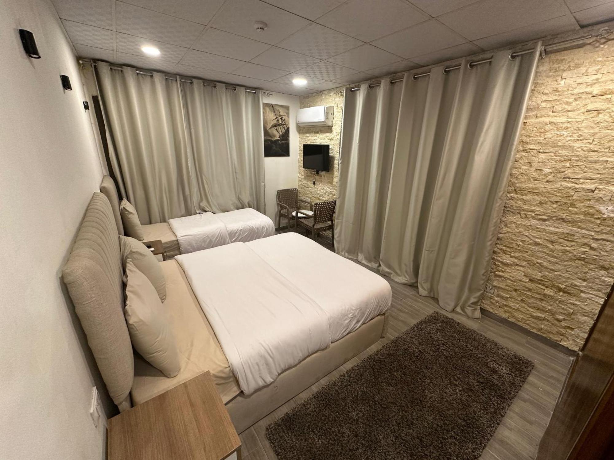 Egy Days Hotel Kairo Exteriör bild